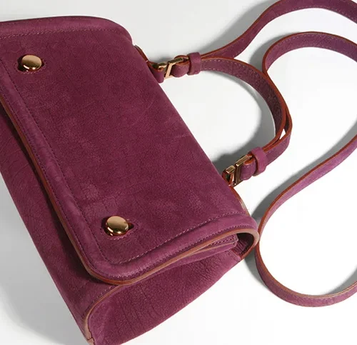 GagaNUGPourpreAplat1