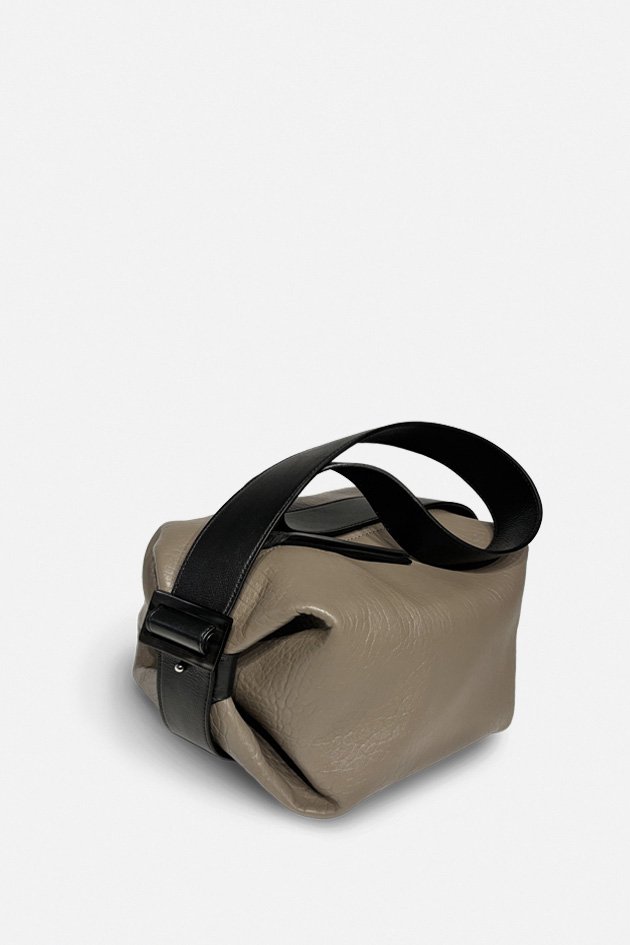 Ploom – Drawstring Shoulder Bag – Césaire Paris, French Designer