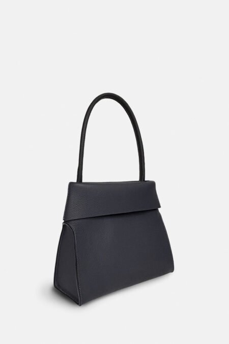 Narcisse – Structured Leather Shoulder Bag | Césaire Paris | French leather goods